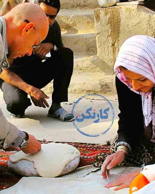 افسر، همسر عباس و تجربه پختن نان برای گردشگران خارجی